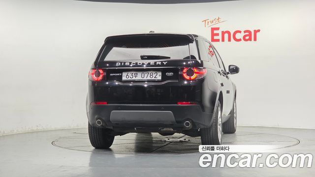 Land Rover Discovery Sport 2016 — photo 4