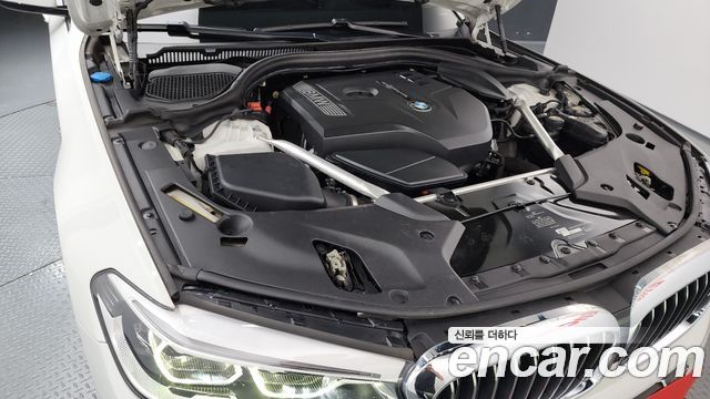 BMW 5-Series 2018 — photo 6