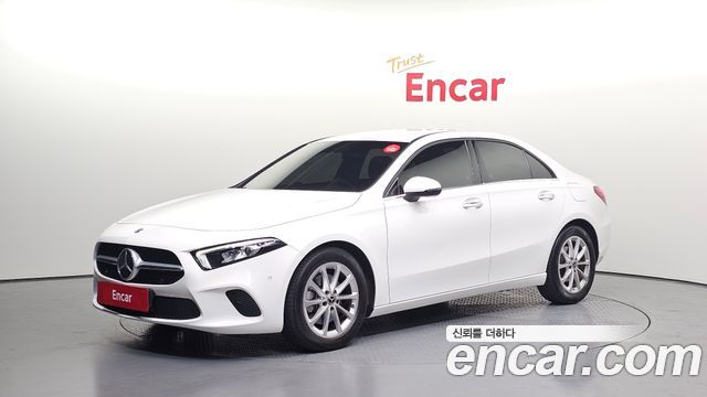 Mercedes-Benz A-Class 2020 — photo 1