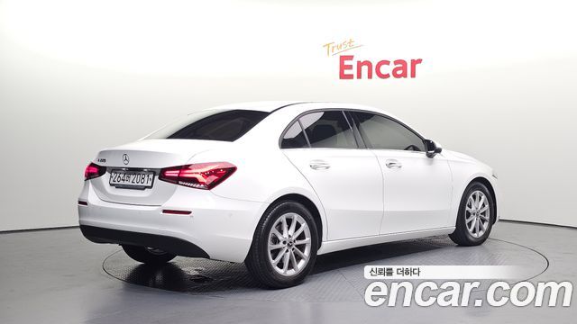Mercedes-Benz A-Class 2020 — photo 2