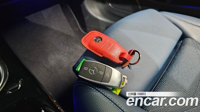 Mercedes-Benz A-Class 2020 — photo 27