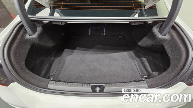 Mercedes-Benz A-Class 2020 — photo 28