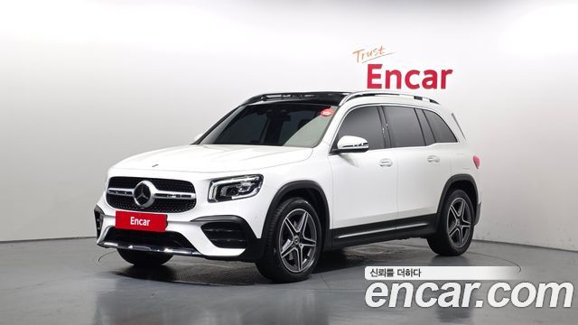 Mercedes-Benz GLB-Class 2022 — photo 1