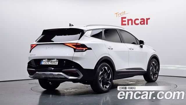 Kia Sportage 2023 — photo 2