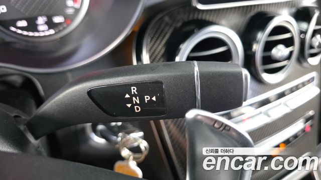 Mercedes-Benz GLC-Class 2019 — photo 12