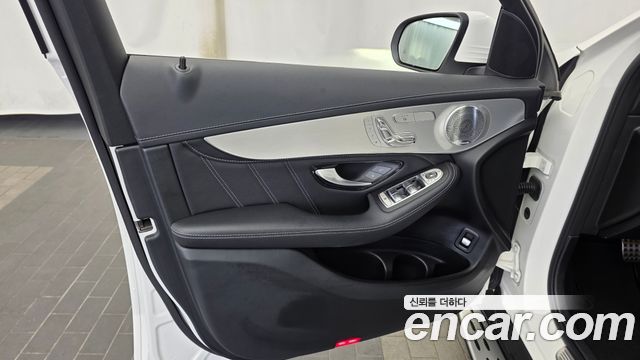 Mercedes-Benz GLC-Class 2019 — photo 14