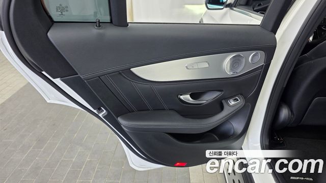 Mercedes-Benz GLC-Class 2019 — photo 15