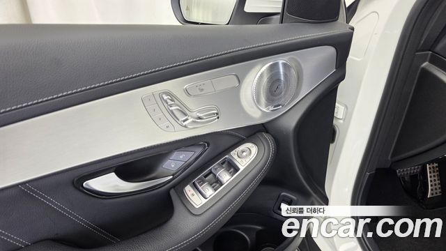 Mercedes-Benz GLC-Class 2019 — photo 28
