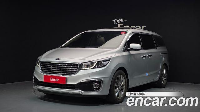 Kia Canival 2017 — photo 1
