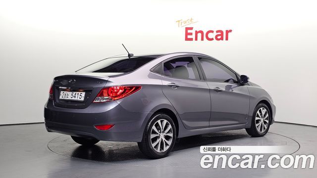 Hyundai Accent 2014 — photo 2
