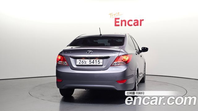 Hyundai Accent 2014 — photo 4