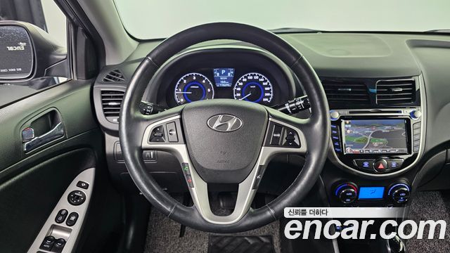 Hyundai Accent 2014 — photo 15