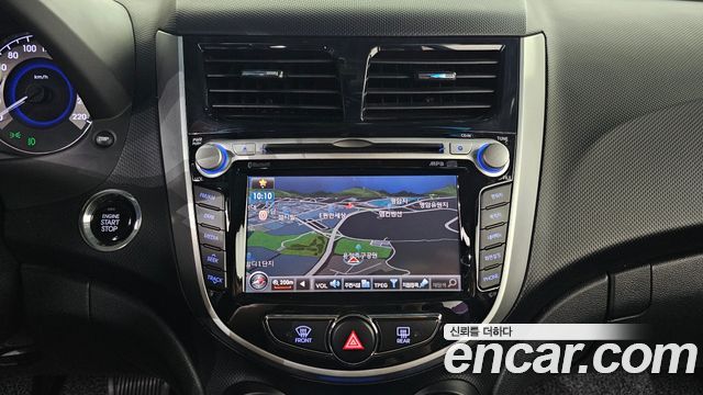Hyundai Accent 2014 — photo 16
