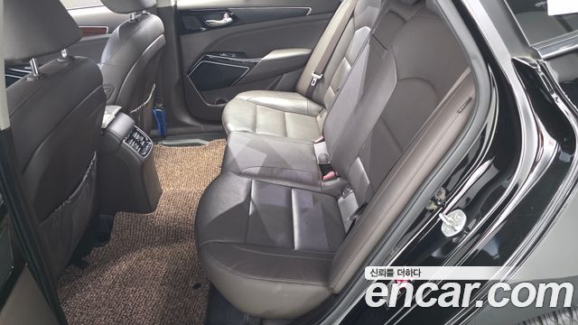 Kia K7 2017 — photo 18