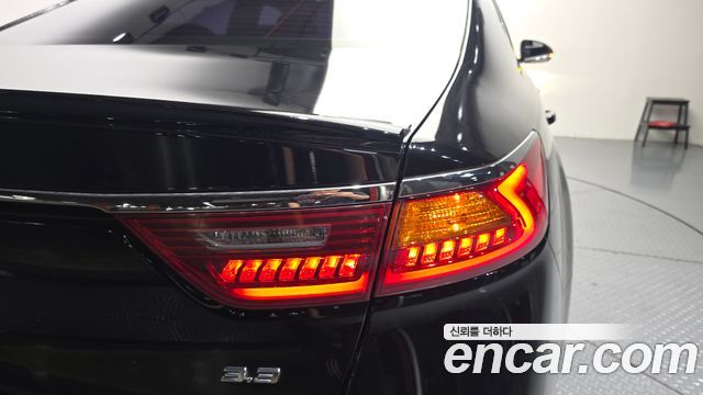 Kia K7 2017 — photo 9