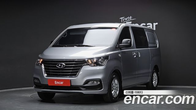 Hyundai Starex 2020 — photo 1