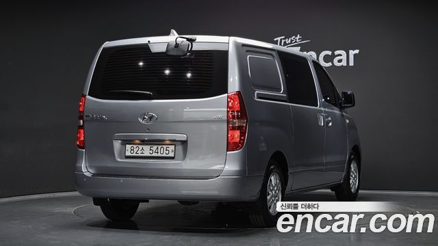Hyundai Starex 2020 — photo 2