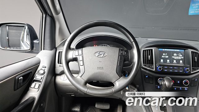 Hyundai Starex 2020 — photo 13