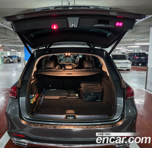 Mercedes-Benz GLE-Class 2020 — photo 7