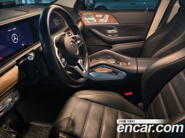 Mercedes-Benz GLE-Class 2020 — photo 10