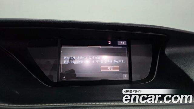 Lexus ES 2018 — photo 27