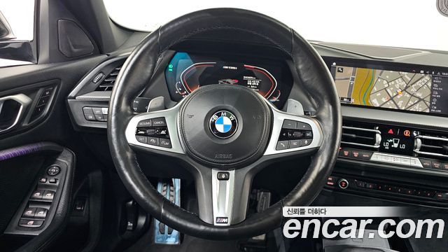 BMW 1-Series 2022 — photo 19