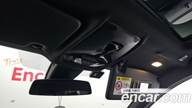 BMW 1-Series 2022 — photo 25