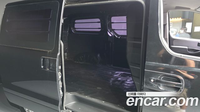 Hyundai Starex 2014 — photo 11
