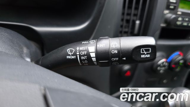 Hyundai Starex 2014 — photo 19