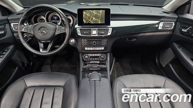 Mercedes-Benz CLS-Class 2016 — photo 10
