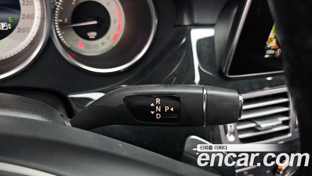 Mercedes-Benz CLS-Class 2016 — photo 12