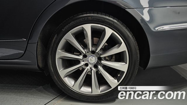 Mercedes-Benz CLS-Class 2016 — photo 7