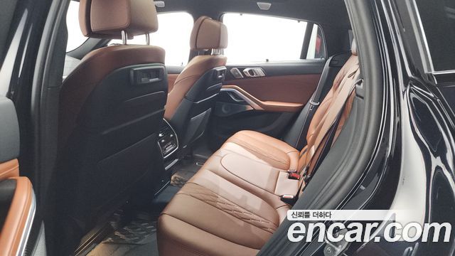 BMW X6 2023 — photo 11