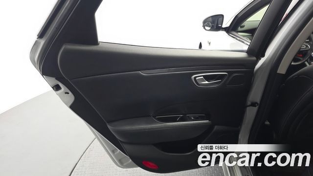 Renault Korea SM6 2016 — photo 15