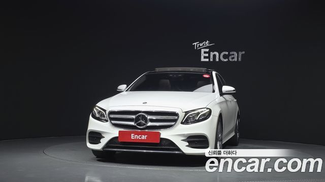Mercedes-Benz E-Class 2020 — photo 3