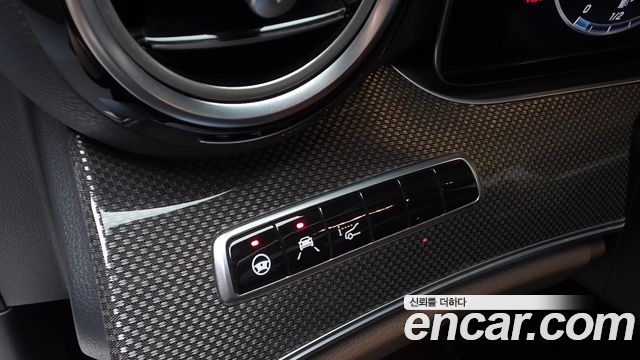 Mercedes-Benz E-Class 2020 — photo 18