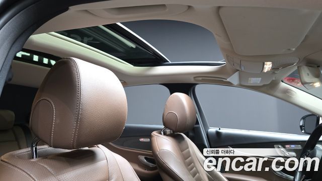 Mercedes-Benz E-Class 2020 — photo 20