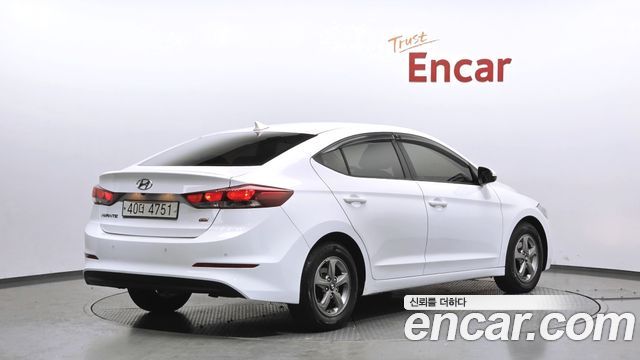 Hyundai AVANTE 2017 — photo 2
