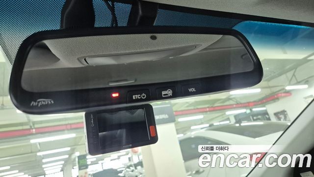 Hyundai AVANTE 2017 — photo 17