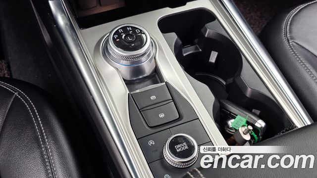 Ford Explorer 2021 — photo 12