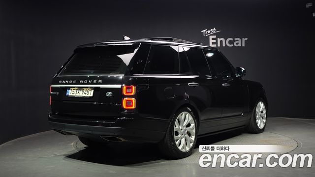 Land Rover Range Rover 2021 — photo 2