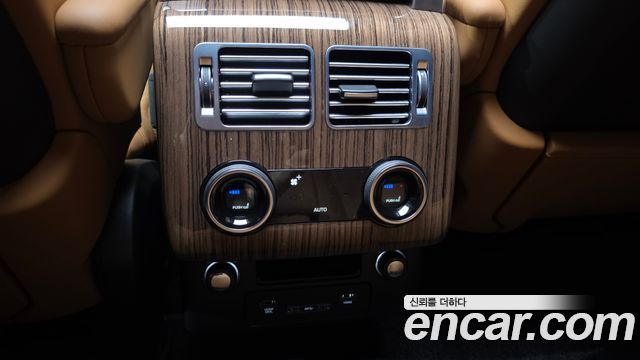 Land Rover Range Rover 2021 — photo 24