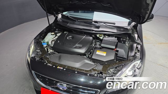 Volvo V40 2016 — photo 6