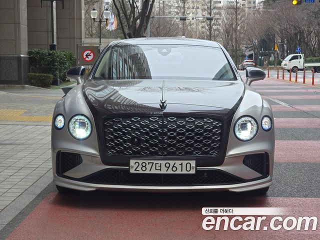 Bentley Flying Spur 2026 — photo 2