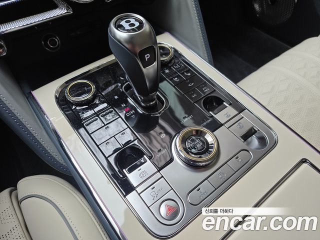 Bentley Flying Spur 2026 — photo 13