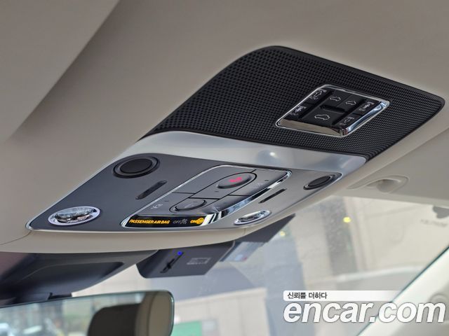 Bentley Flying Spur 2026 — photo 16