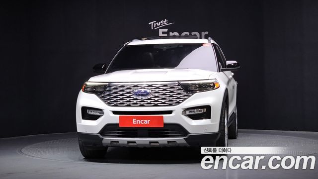 Ford Explorer 2022 — photo 3