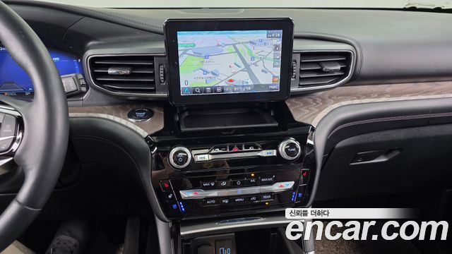 Ford Explorer 2022 — photo 14