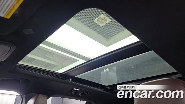 Ford Explorer 2022 — photo 17