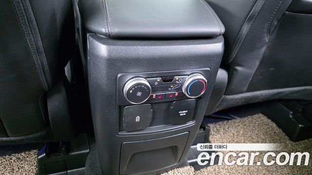 Ford Explorer 2022 — photo 19